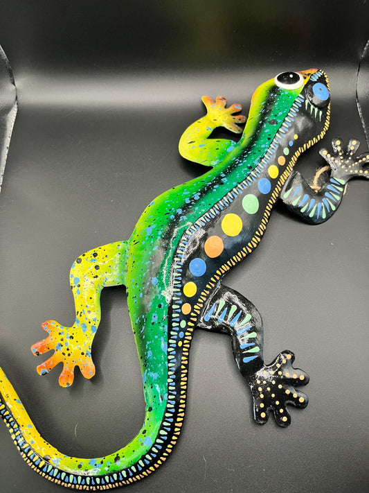 Dotted lizard. Created by J’Art - 1